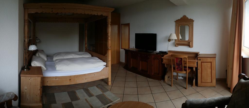 Hotel Zur Engelsburg Hausen-Wied Номер фото
