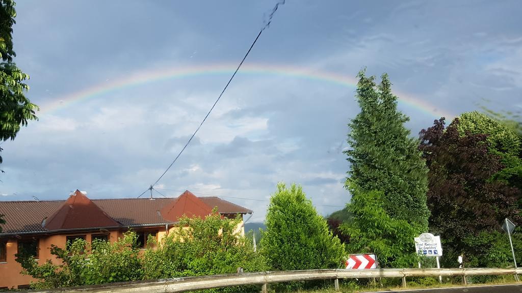 Hotel Zur Engelsburg Hausen-Wied Экстерьер фото