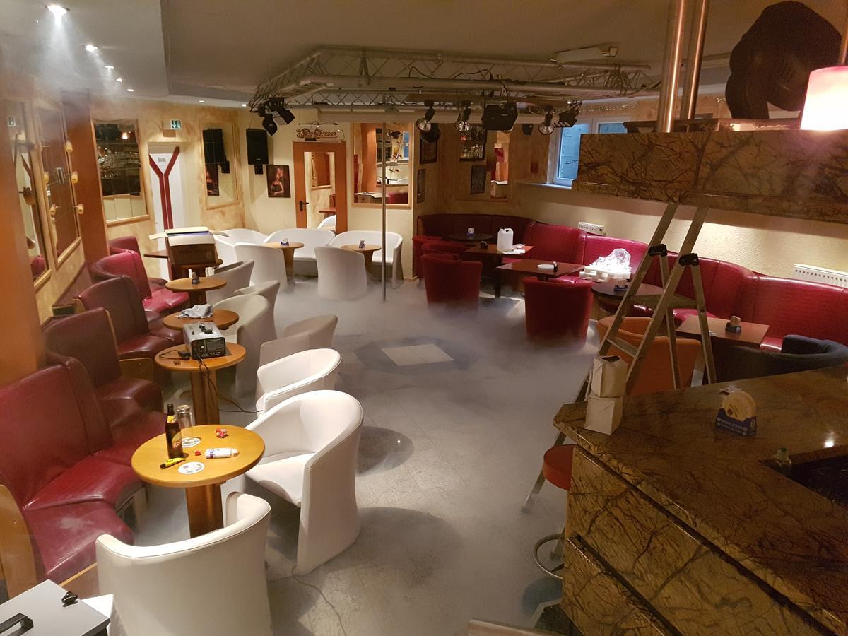 Hotel Zur Engelsburg Hausen-Wied Экстерьер фото